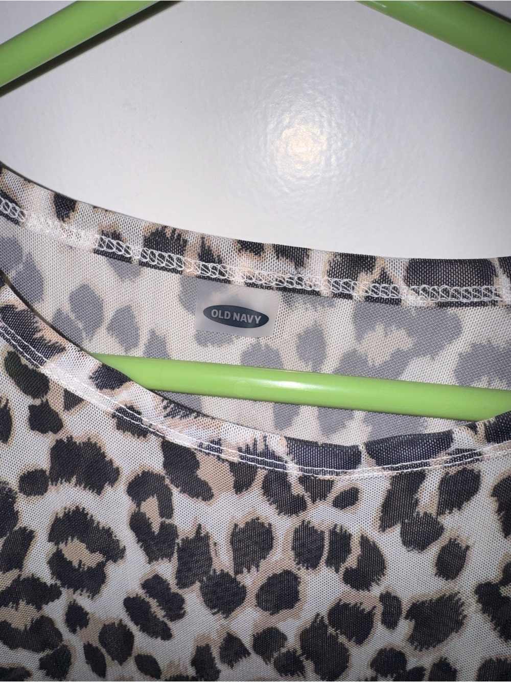 Old Navy Leopard Print Long Sleeve Rash Guard - Picture 2 of 3